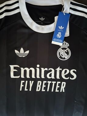 Adidas Originals Real Madrid Black GK soccer Jersey. BNWT. Men’s size L